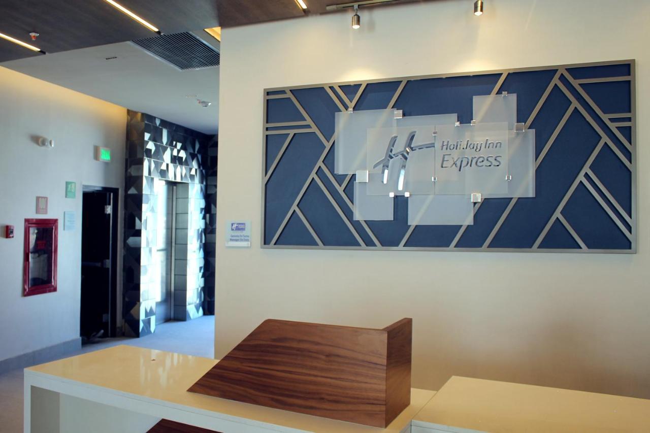 Hotel Express - - Fundidora, An Ihg 4*